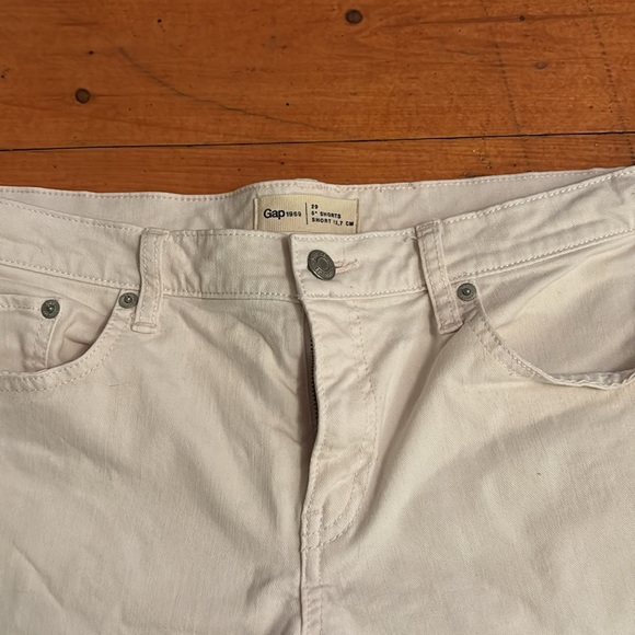 Gap size 29 blush pink high rise denim shorts. Boho, 90s, neutral, coast… - Picture 2 of 5